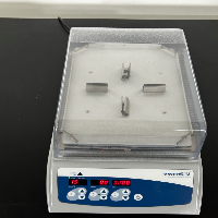 VWR Incubating Microplate Shaker image 3